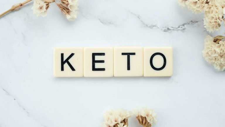 ADVANTAGES AND DISADVANTAGES OF THE KETOGENIC DIET